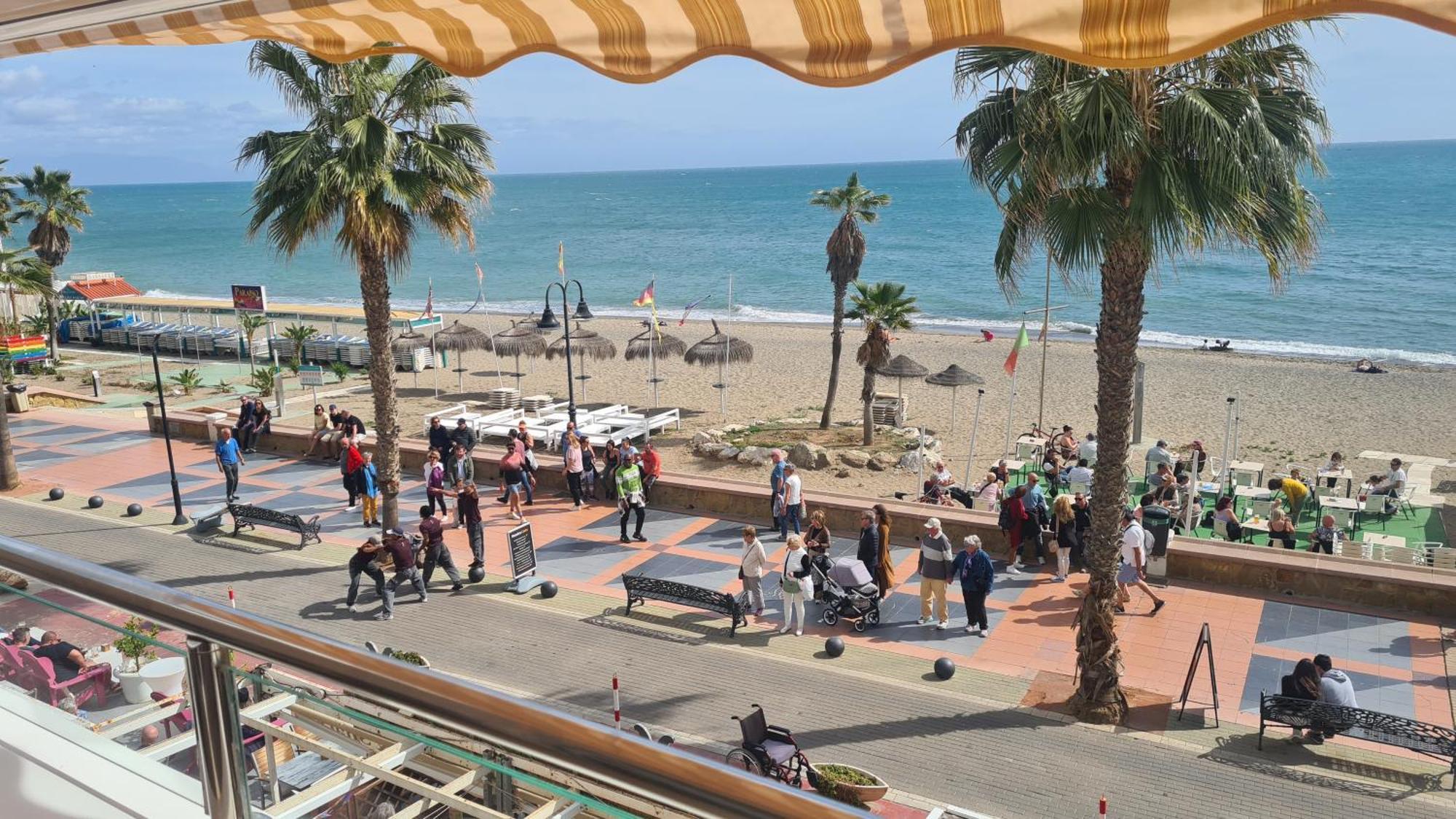Roca Chica. Studio - First Line Beach Torremolinos Kültér fotó
