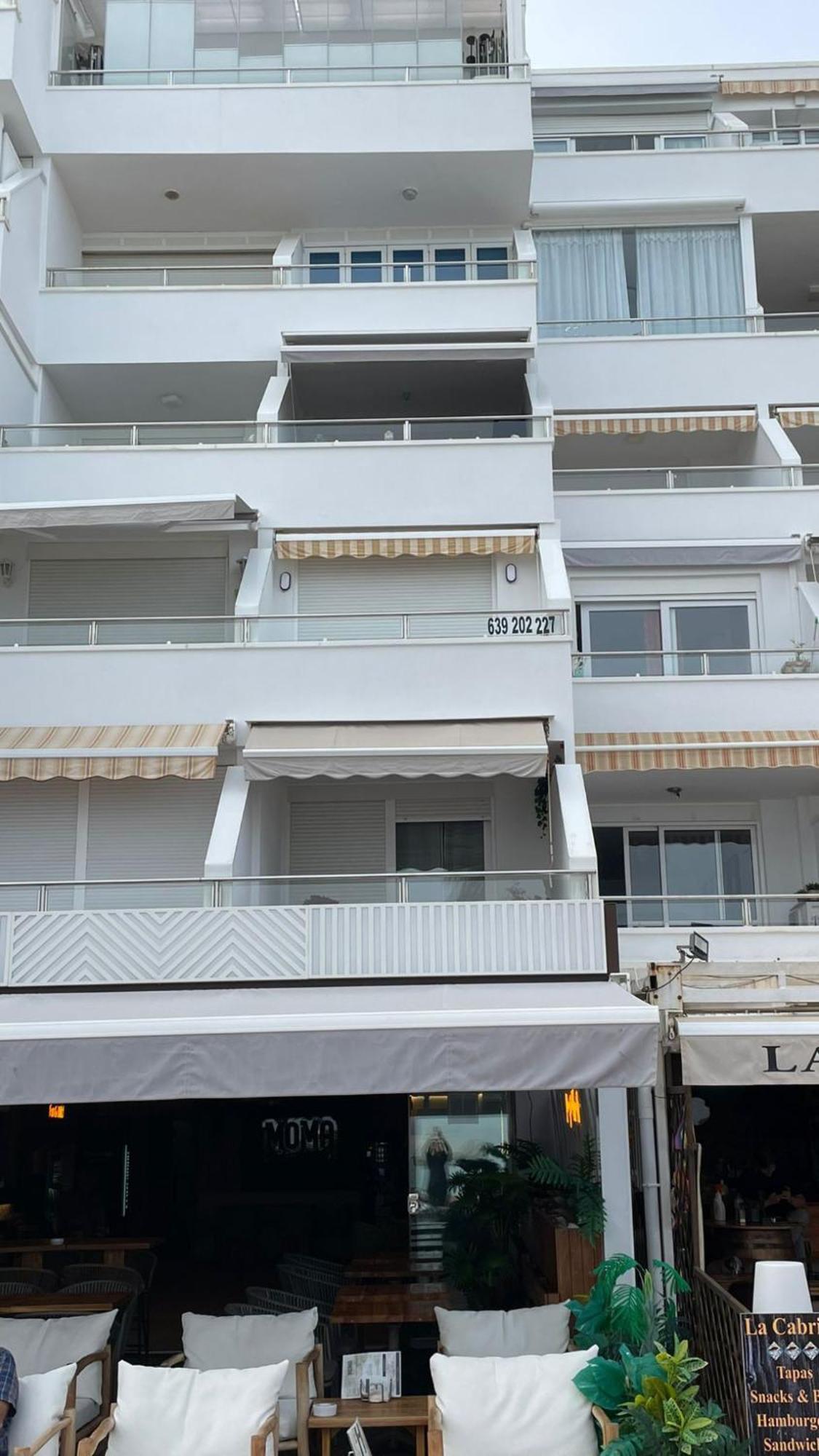 Roca Chica. Studio - First Line Beach Torremolinos Kültér fotó